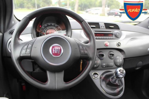 Fiat 500 elegância, performance e um teto solar panorâmico fufaotetosolar.com.br