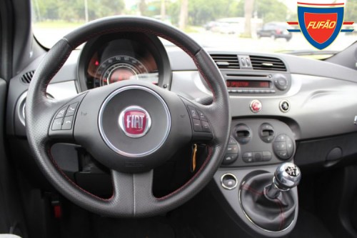 Fiat 500 elegância, performance e um teto solar panorâmico fufaotetosolar.com.br
