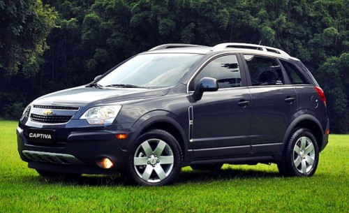 Chevrolet Captiva ganha Teto Solar