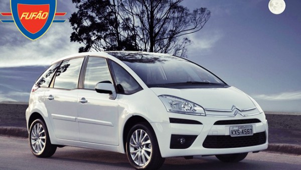 Citroën C4 Picasso ganha série especial com Teto Solar panorâmico